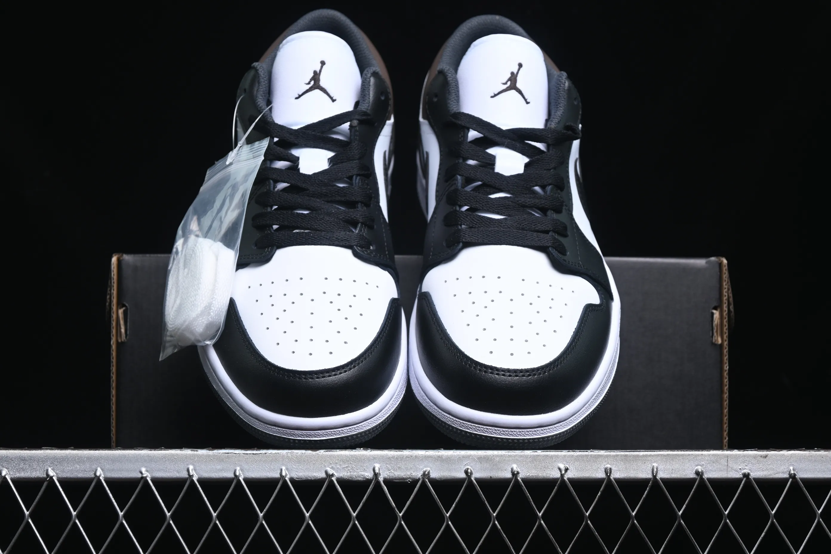 All categories Air Jordan Jordan series basketball shoes Air Jordan 1 Low Air Jordan 1 Low AJ1 Joe 1 black brown cultural low-top casual sneakers 553558-152